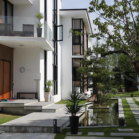 Aura Villa Yilan Exteriör bild